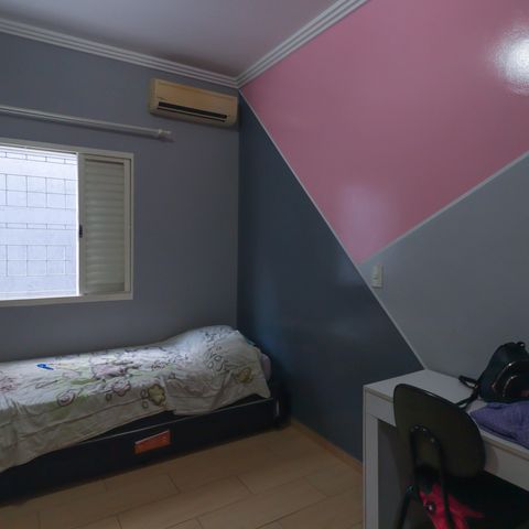 Casa à venda com 225m², 3 quartos e 6 vagas Casa à venda com 225m², 3 quartos e 6 vagasQuarto 1