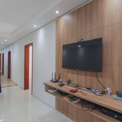 Casa à venda com 225m², 3 quartos e 6 vagas Casa à venda com 225m², 3 quartos e 6 vagasSala