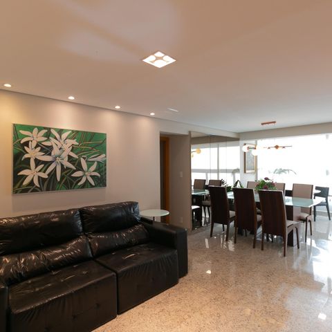 Apartamento à venda com 210m², 4 quartos e 4 vagas Apartamento à venda com 210m², 4 quartos e 4 vagasSala