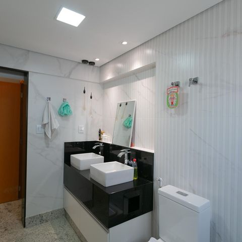 Apartamento à venda com 210m², 4 quartos e 4 vagas Apartamento à venda com 210m², 4 quartos e 4 vagasSuíte 4 Banheiro