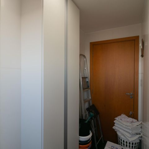 Apartamento à venda com 210m², 4 quartos e 4 vagas Apartamento à venda com 210m², 4 quartos e 4 vagasÁrea de Serviço