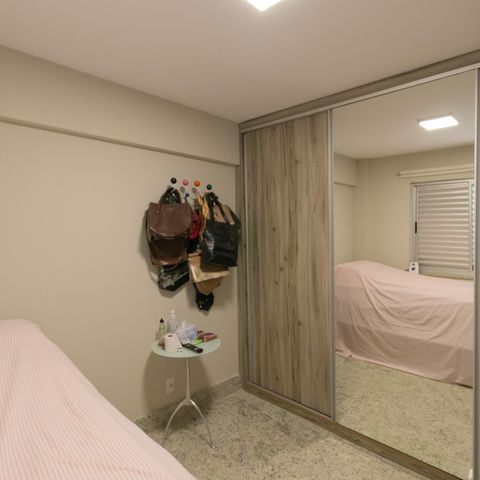 Apartamento à venda com 210m², 4 quartos e 4 vagas Apartamento à venda com 210m², 4 quartos e 4 vagasSuíte 1