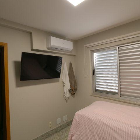 Apartamento à venda com 210m², 4 quartos e 4 vagas Apartamento à venda com 210m², 4 quartos e 4 vagasSuíte 1