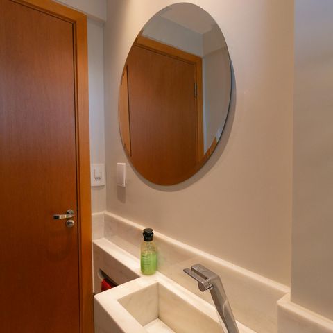 Apartamento à venda com 210m², 4 quartos e 4 vagas Apartamento à venda com 210m², 4 quartos e 4 vagasLavabo