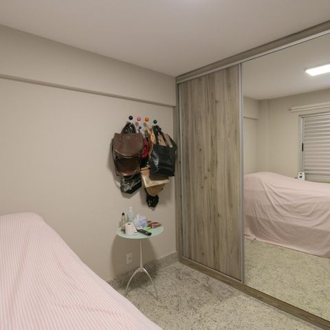 Apartamento à venda com 210m², 4 quartos e 4 vagas Apartamento à venda com 210m², 4 quartos e 4 vagasSuíte 1