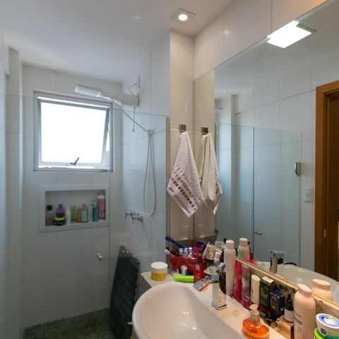 Apartamento à venda com 210m², 4 quartos e 4 vagas Apartamento à venda com 210m², 4 quartos e 4 vagasSuíte 3 Banheiro