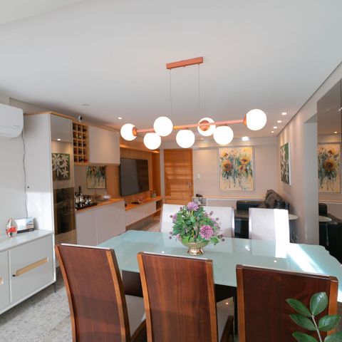 Apartamento à venda com 210m², 4 quartos e 4 vagas Apartamento à venda com 210m², 4 quartos e 4 vagasSala