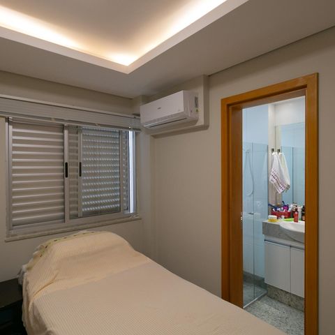 Apartamento à venda com 210m², 4 quartos e 4 vagas Apartamento à venda com 210m², 4 quartos e 4 vagasSuíte 3
