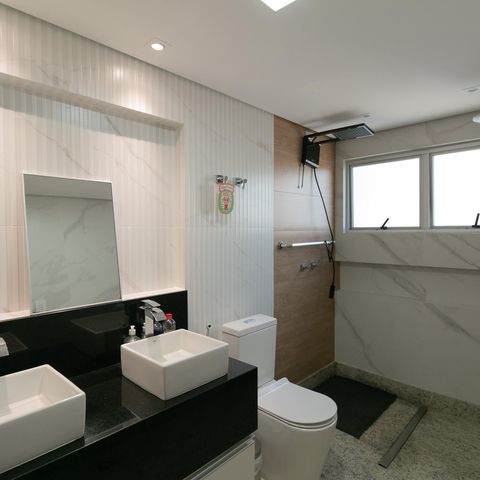Apartamento à venda com 210m², 4 quartos e 4 vagas Apartamento à venda com 210m², 4 quartos e 4 vagasSuíte 4 Banheiro