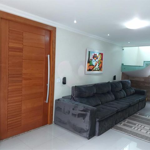 Casa à venda com 247m², 4 quartos e 4 vagas