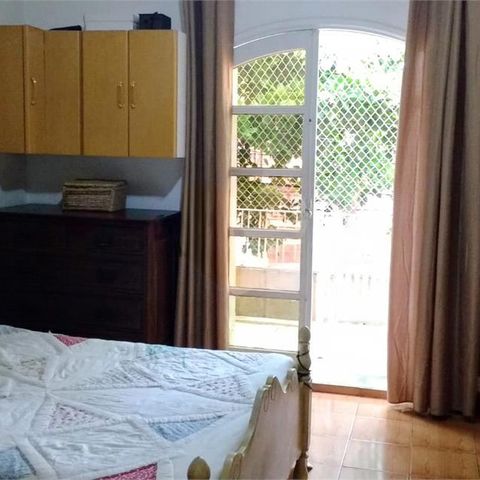 Casa à venda com 130m², 2 quartos e 1 vaga