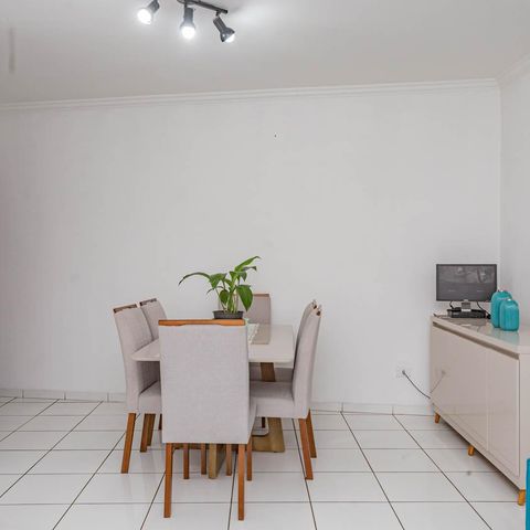 Casa à venda com 110m², 3 quartos e 2 vagasSala