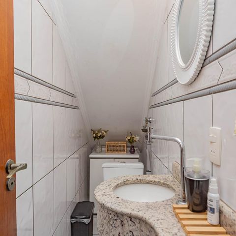 Casa à venda com 110m², 3 quartos e 2 vagasLavabo