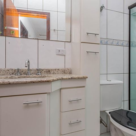 Casa à venda com 110m², 3 quartos e 2 vagasBanheiro Social