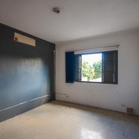 Casa à venda com 463m², 9 quartos e 8 vagas Casa à venda com 463m², 9 quartos e 8 vagasQuarto 2