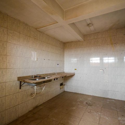 Casa à venda com 463m², 9 quartos e 8 vagas Casa à venda com 463m², 9 quartos e 8 vagasCozinha