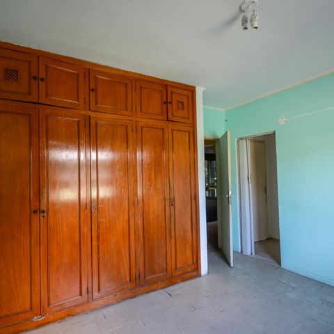 Casa à venda com 463m², 9 quartos e 8 vagas Casa à venda com 463m², 9 quartos e 8 vagasQuarto 3
