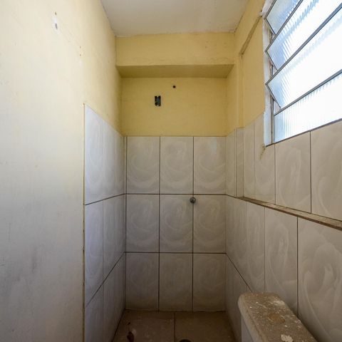 Casa à venda com 463m², 9 quartos e 8 vagas Casa à venda com 463m², 9 quartos e 8 vagasBanheiro da Suíte 2