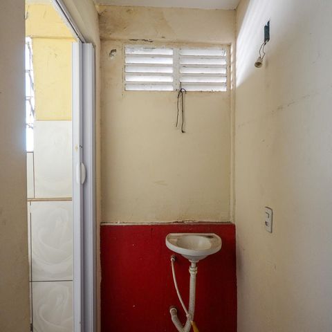 Casa à venda com 463m², 9 quartos e 8 vagas Casa à venda com 463m², 9 quartos e 8 vagasBanheiro da Suíte 2