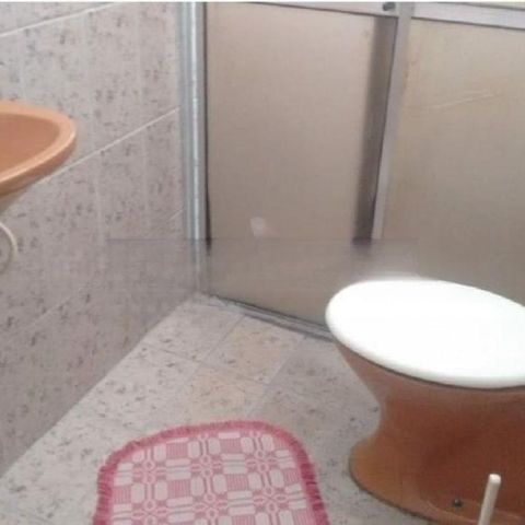 Casa à venda com 176m², 4 quartos e 4 vagas