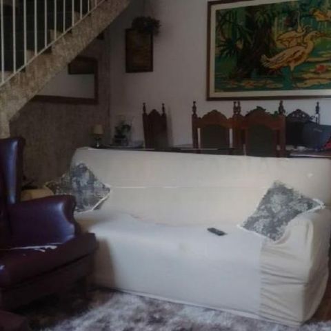 Casa à venda com 176m², 4 quartos e 4 vagas