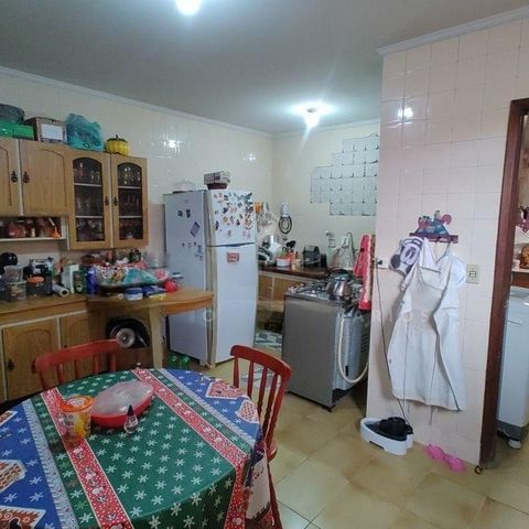 Casa à venda com 144m², 3 quartos e sem vaga