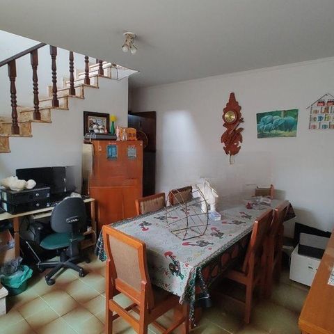 Casa à venda com 144m², 3 quartos e sem vaga