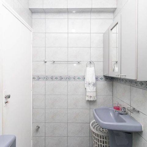 Casa à venda com 149m², 3 quartos e 2 vagas Casa à venda com 149m², 3 quartos e 2 vagasBanheiro de Serviço