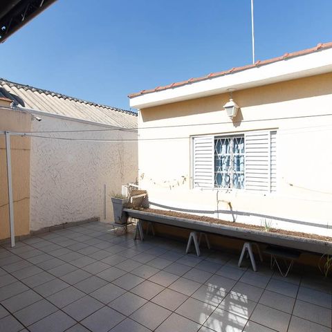 Casa à venda com 149m², 3 quartos e 2 vagas Casa à venda com 149m², 3 quartos e 2 vagasQuintal
