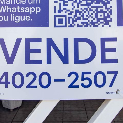 Casa à venda com 149m², 3 quartos e 2 vagas Casa à venda com 149m², 3 quartos e 2 vagasPlaca