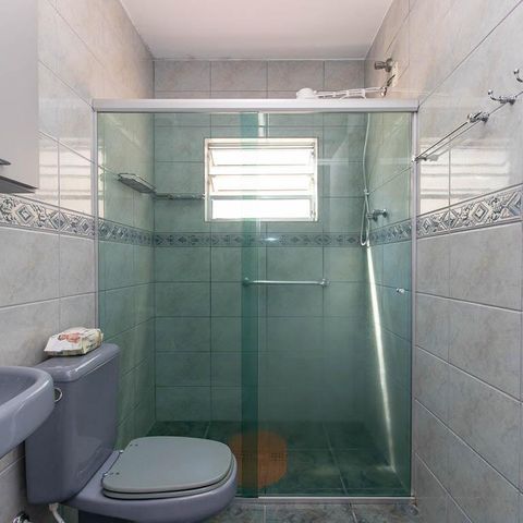 Casa à venda com 149m², 3 quartos e 2 vagas Casa à venda com 149m², 3 quartos e 2 vagasBanheiro