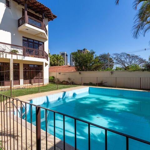 Casa para alugar com 515m², 4 quartos e 4 vagasÁrea comum