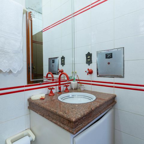 Casa para alugar com 515m², 4 quartos e 4 vagasBanheiro da Suíte 1