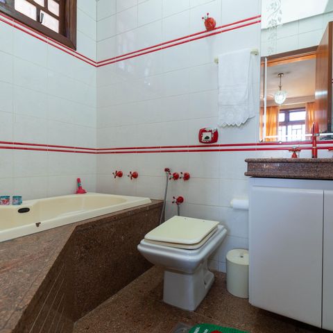 Casa para alugar com 515m², 4 quartos e 4 vagasBanheiro da Suíte 1