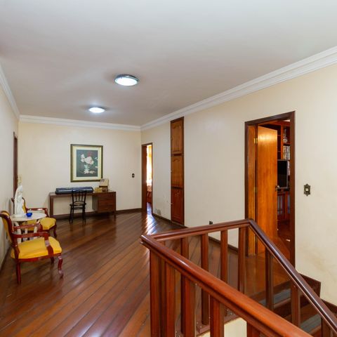 Casa para alugar com 515m², 4 quartos e 4 vagasSala