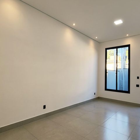Casa à venda com 172m², 3 quartos e 1 vaga Casa à venda com 172m², 3 quartos e 1 vagaSala