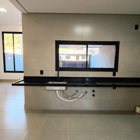 Casa à venda com 172m², 3 quartos e 1 vaga Casa à venda com 172m², 3 quartos e 1 vagaCozinha
