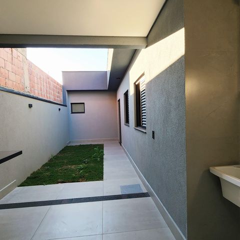 Casa à venda com 172m², 3 quartos e 1 vaga Casa à venda com 172m², 3 quartos e 1 vagaÁrea de Serviço