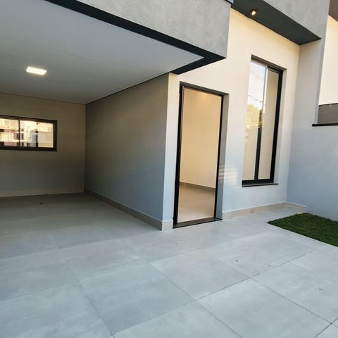 Casa à venda com 172m², 3 quartos e 1 vaga Casa à venda com 172m², 3 quartos e 1 vagaGaragem