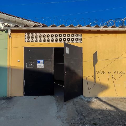 Casa para alugar com 220m², 3 quartos e 4 vagas Casa para alugar com 220m², 3 quartos e 4 vagasFachada da Rua 2