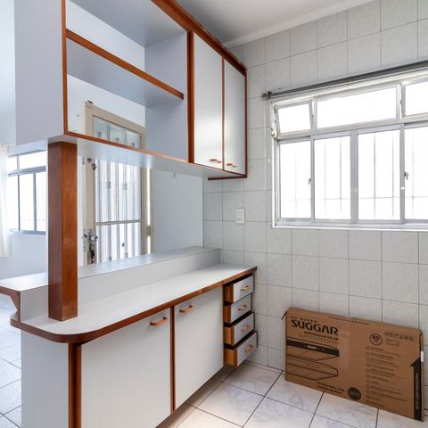Casa para alugar com 220m², 3 quartos e 4 vagas Casa para alugar com 220m², 3 quartos e 4 vagasCozinha