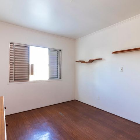 Casa para alugar com 220m², 3 quartos e 4 vagas Casa para alugar com 220m², 3 quartos e 4 vagasSuíte