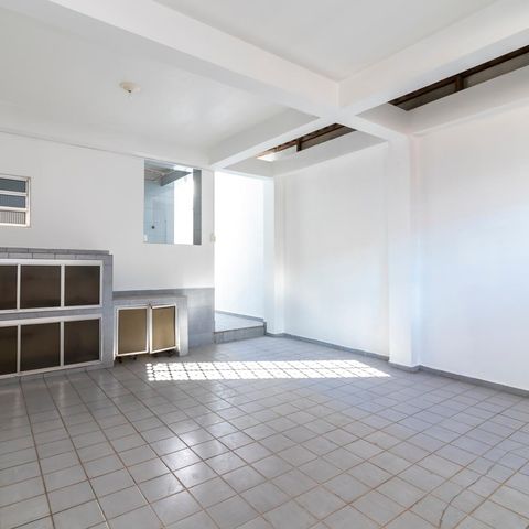 Casa para alugar com 220m², 3 quartos e 4 vagas Casa para alugar com 220m², 3 quartos e 4 vagasQuintal