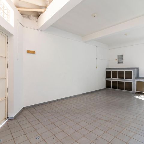Casa para alugar com 220m², 3 quartos e 4 vagas Casa para alugar com 220m², 3 quartos e 4 vagasQuintal