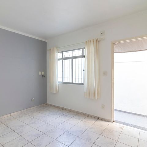Casa para alugar com 220m², 3 quartos e 4 vagas Casa para alugar com 220m², 3 quartos e 4 vagasCopa