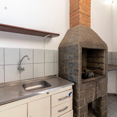Casa para alugar com 220m², 3 quartos e 4 vagas Casa para alugar com 220m², 3 quartos e 4 vagasQuintal