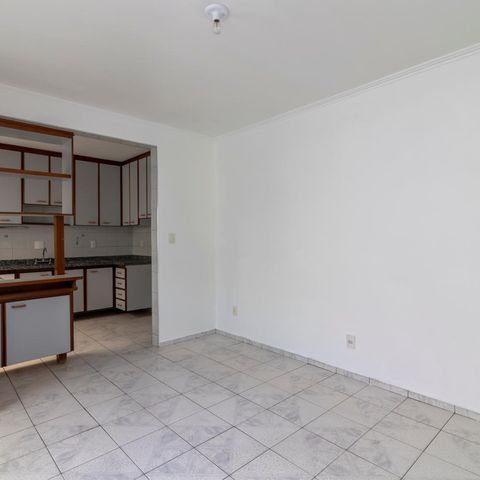 Casa para alugar com 220m², 3 quartos e 4 vagas Casa para alugar com 220m², 3 quartos e 4 vagasCopa