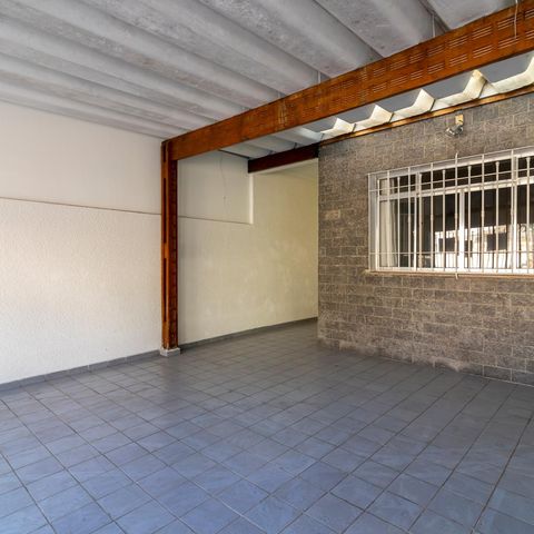 Casa para alugar com 220m², 3 quartos e 4 vagas Casa para alugar com 220m², 3 quartos e 4 vagasGaragem