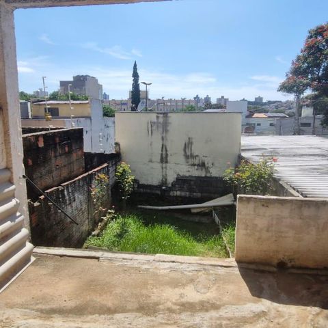 Casa à venda com 60m², 1 quarto e sem vaga