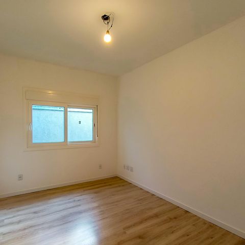 Casa de condomínio à venda com 111m², 3 quartos e 2 vagas Casa de condomínio à venda com 111m², 3 quartos e 2 vagasQuarto 2